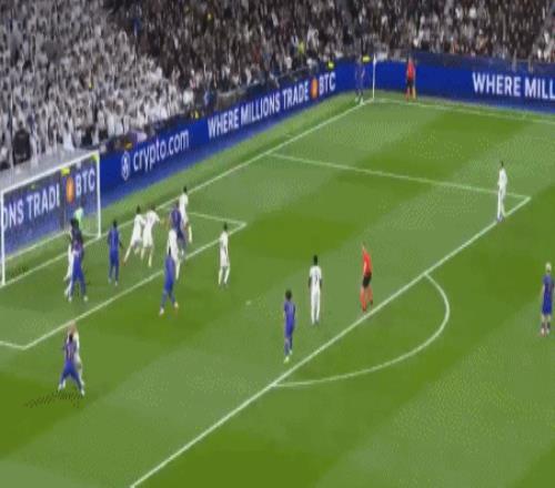 丹尼尔,马尔蒂尼场,上表现,B体育平台,B体育官方网站,B体育登录入口,B体育app下载