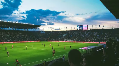 【胆力全开】蛇年双色球25145期独家预测：必中定胆杀码，02&14&24，解锁幸运之门！