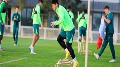 张志磊遭TKO败北，错失WBC过渡拳王金腰带——卡巴耶尔利雅得之战全程回顾